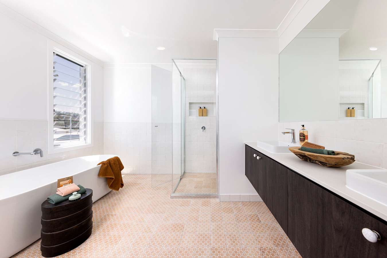 Monterey 37 home design ensuite