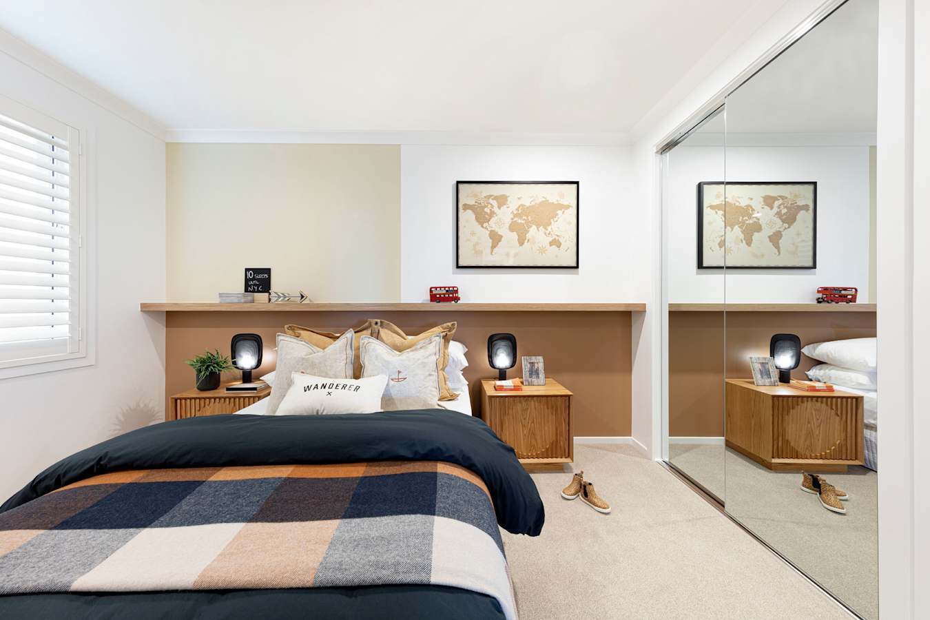 Lola 25 home design bedroom