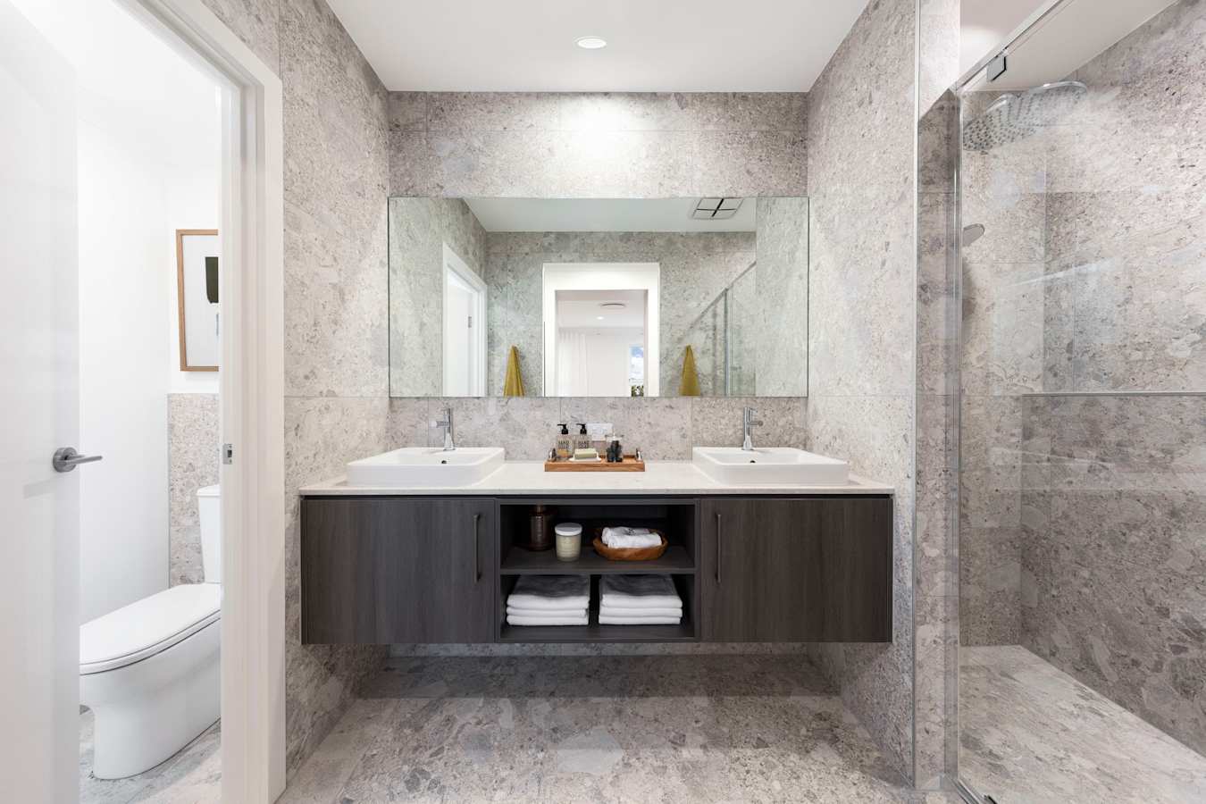 Meridian 27 home design ensuite