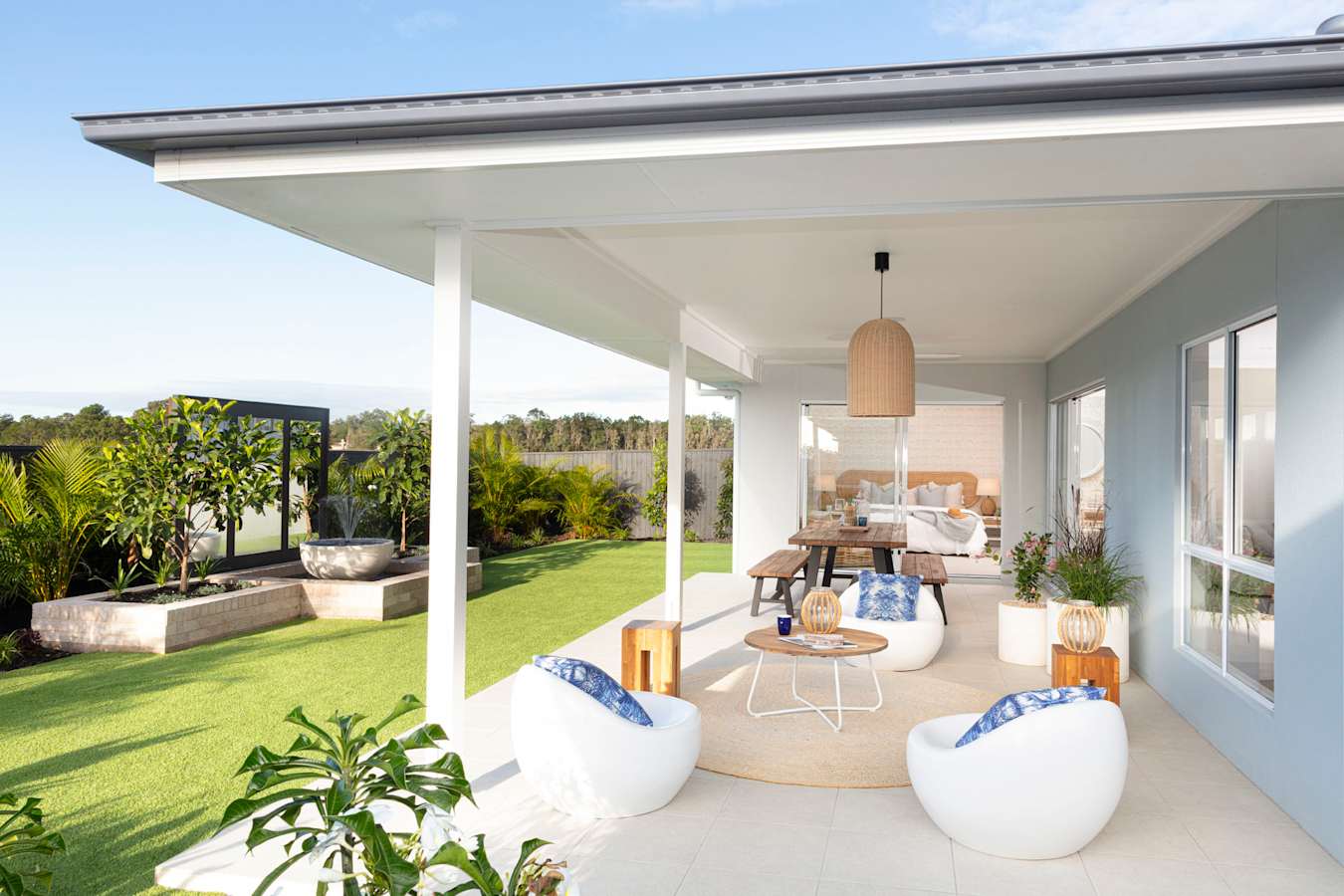 River 30 home design outdoor living