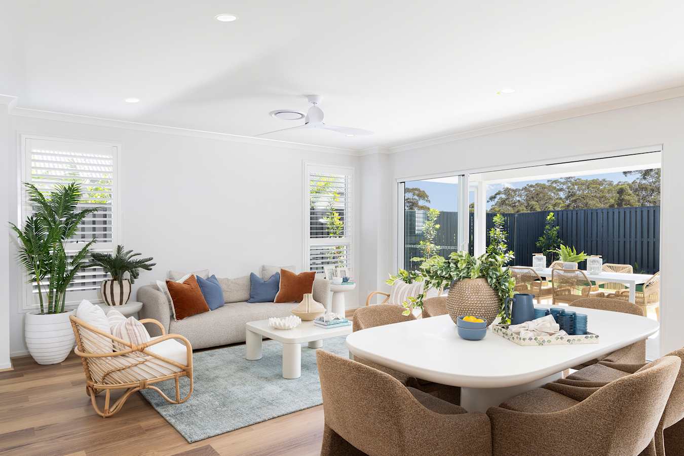 Vera 31 home design Dining / Living