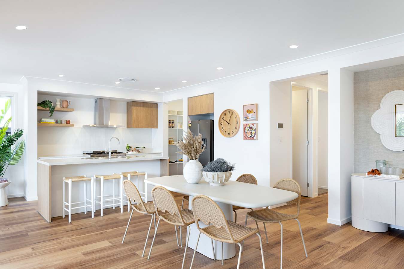 image upload c_limit,f_auto,h_900 v1774417660 home-designs clovelly displays clovelly-23-aura clovelly-23-home-design-aura-display-dining