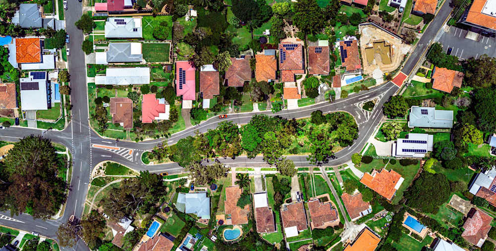 image upload c_limit,f_auto,w_1000 v1756785457 blogs city-vs-suburb-where-should-i-live city-vs-suburb-where-should-i-live3