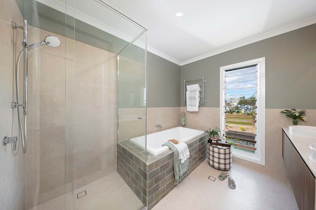 Hunter 37 house design bathroom