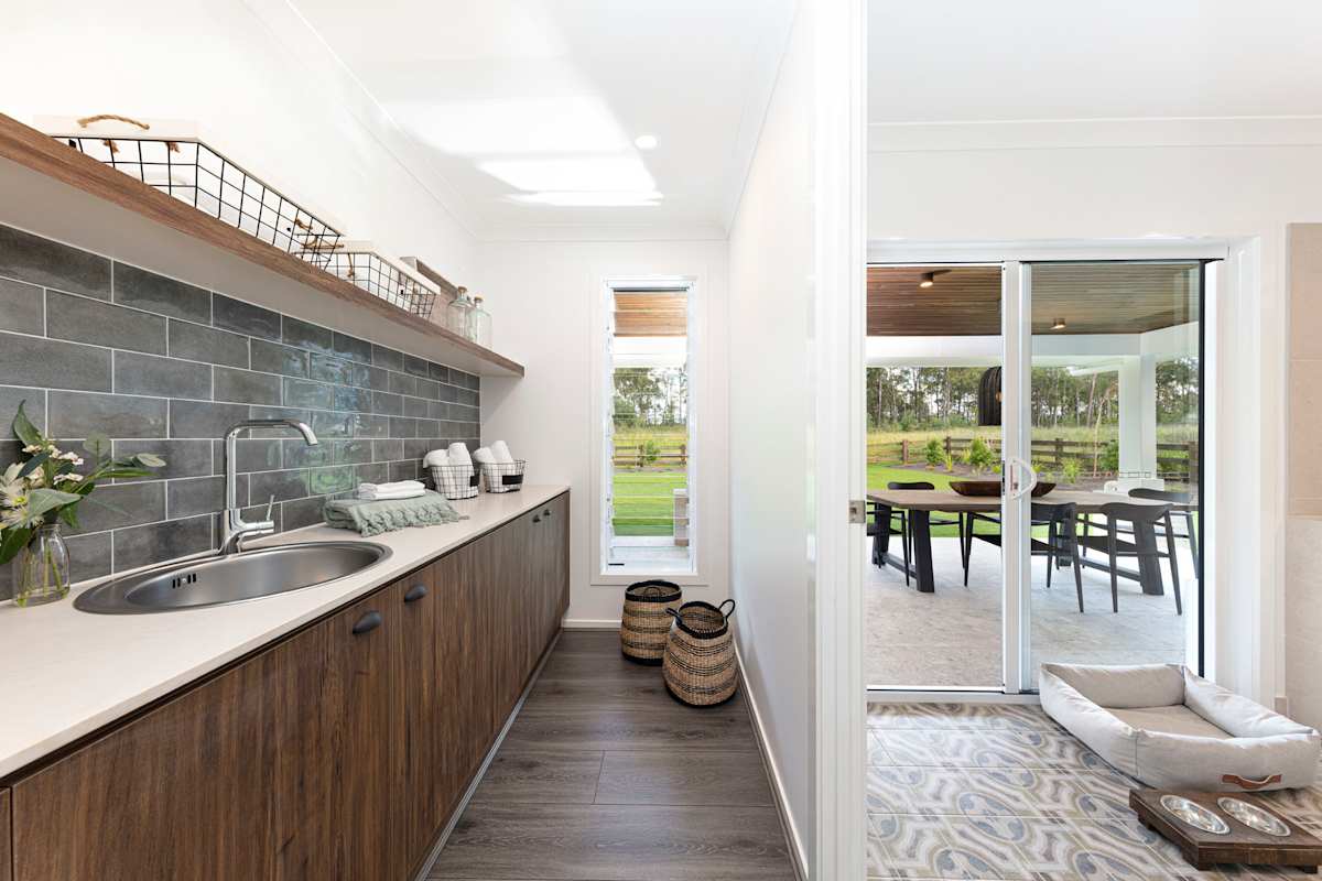 Hunter 37 house design walk-in-pantry