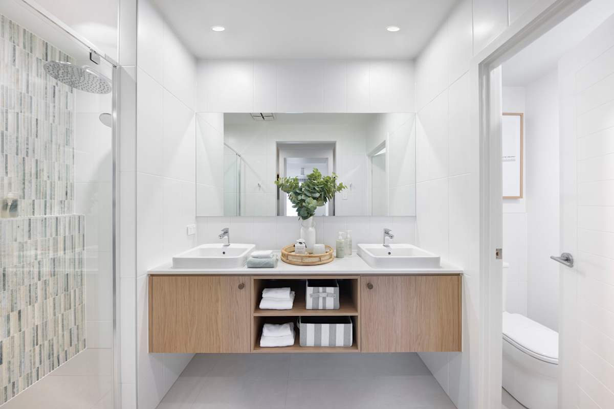 Meridian 27 home design ensuite