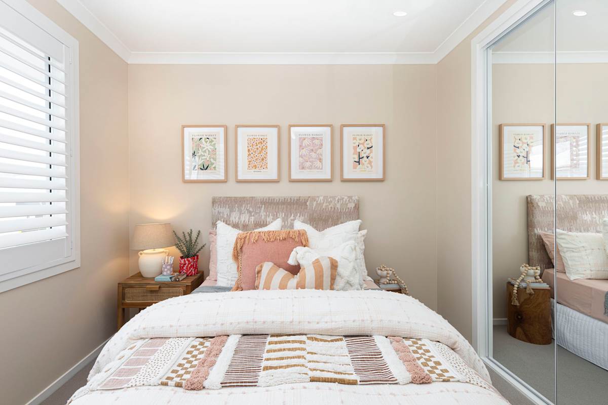 Grayson 33 home design bedroom