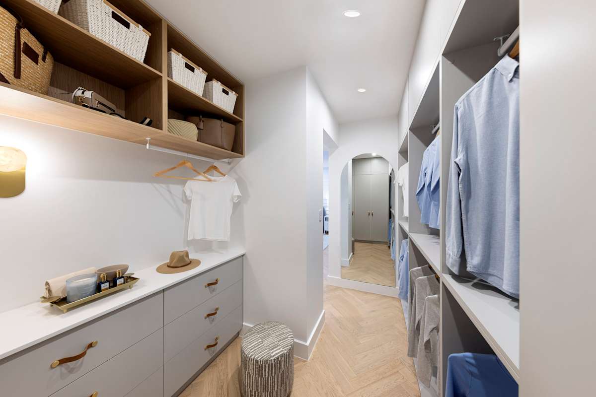 BLK43A house design walk-in-robe