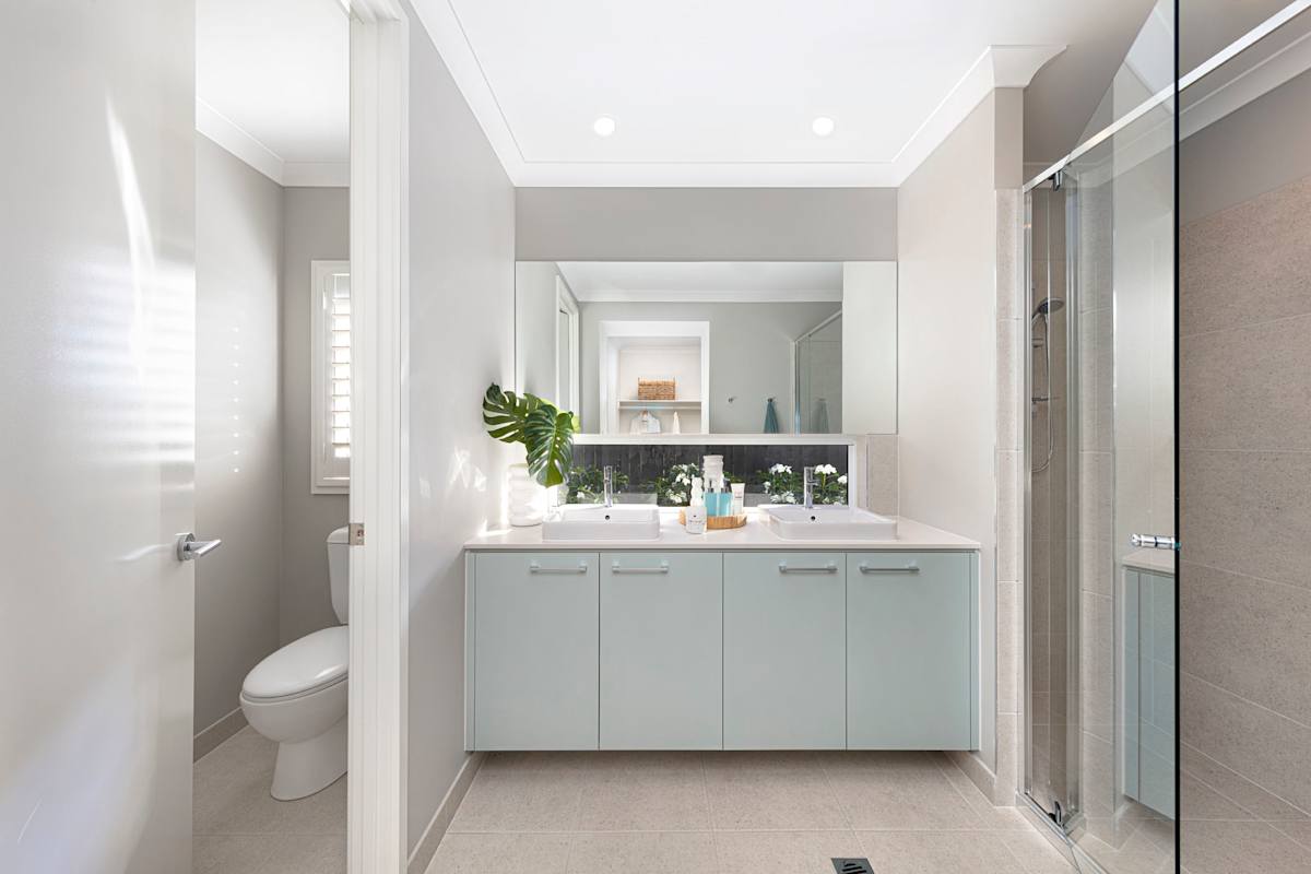 River 30 home design ensuite
