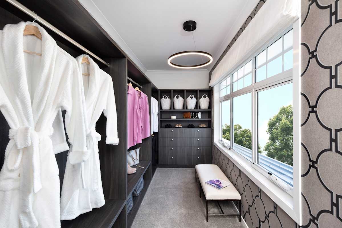 Huxton 35 house design walk-in-robe