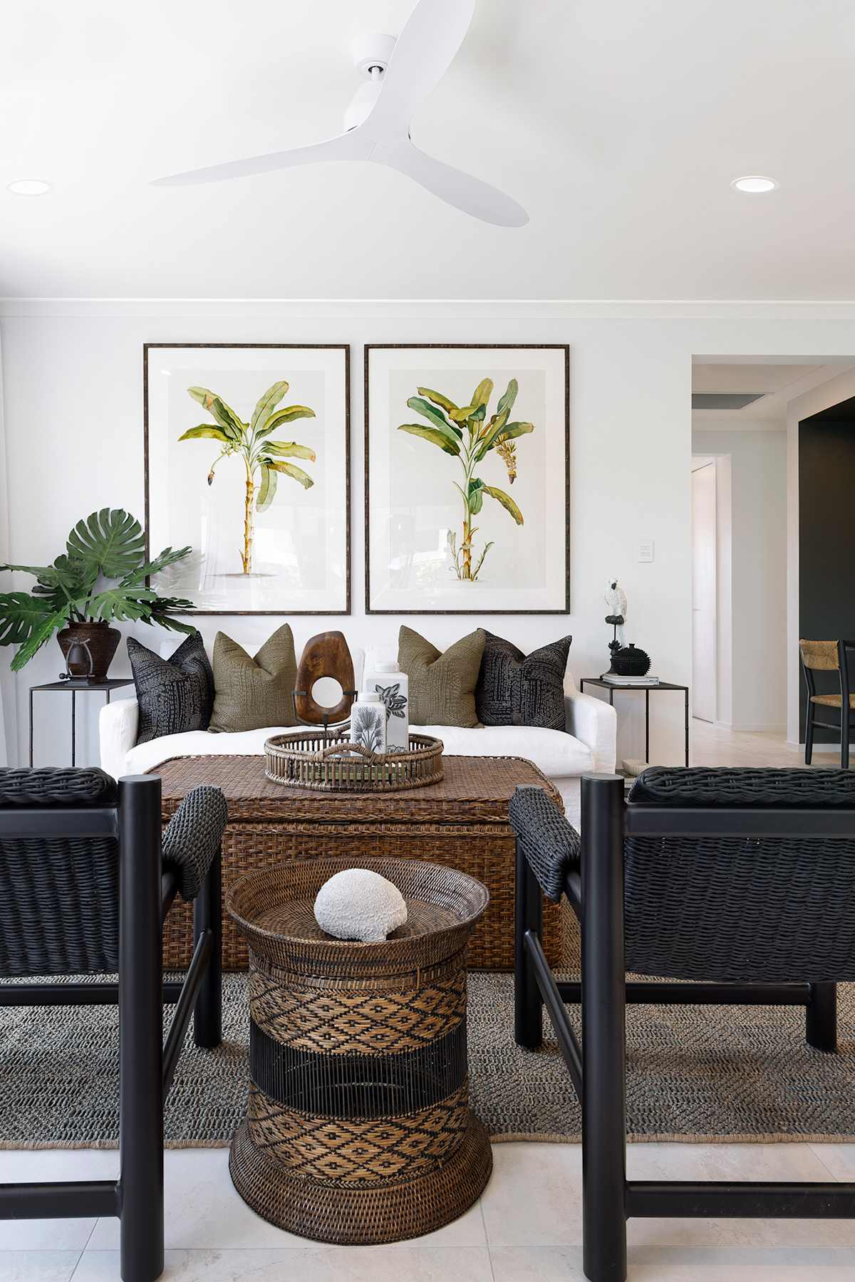 image upload c_limit,f_auto,w_1200 v1761706353 home-designs meridian displays meridian-24-everleigh meridian-24-home-design-classic-living