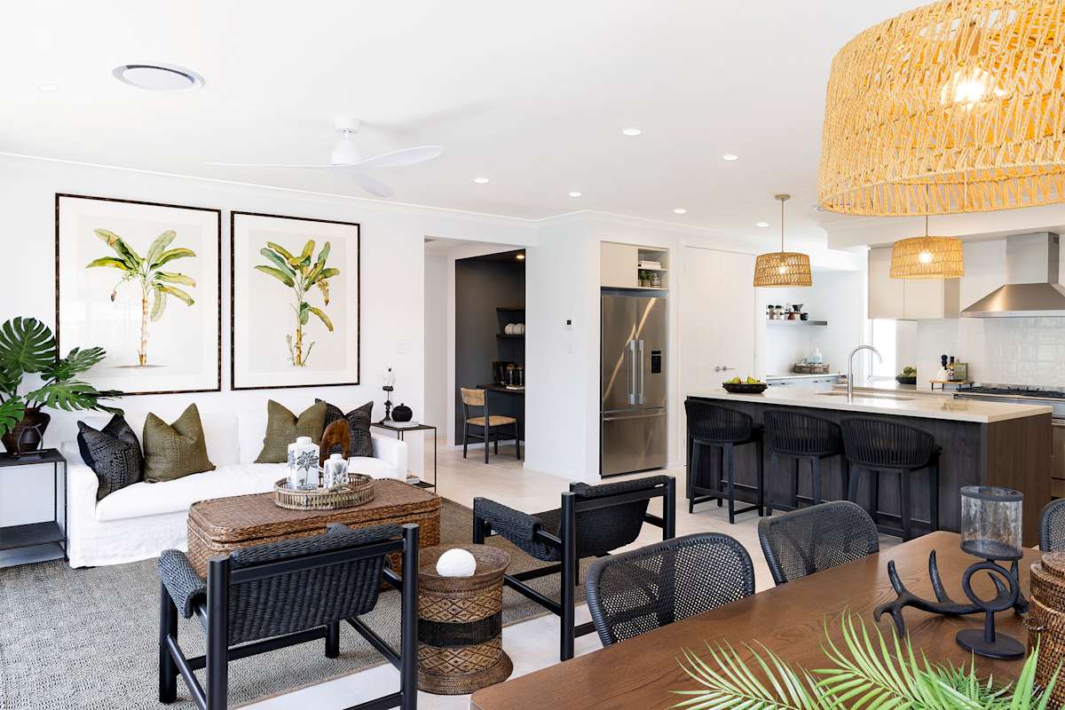 image upload c_limit,f_auto,w_1200 v1790641983 home-designs meridian displays meridian-24-everleigh meridian-24-house-design-living-kitchen