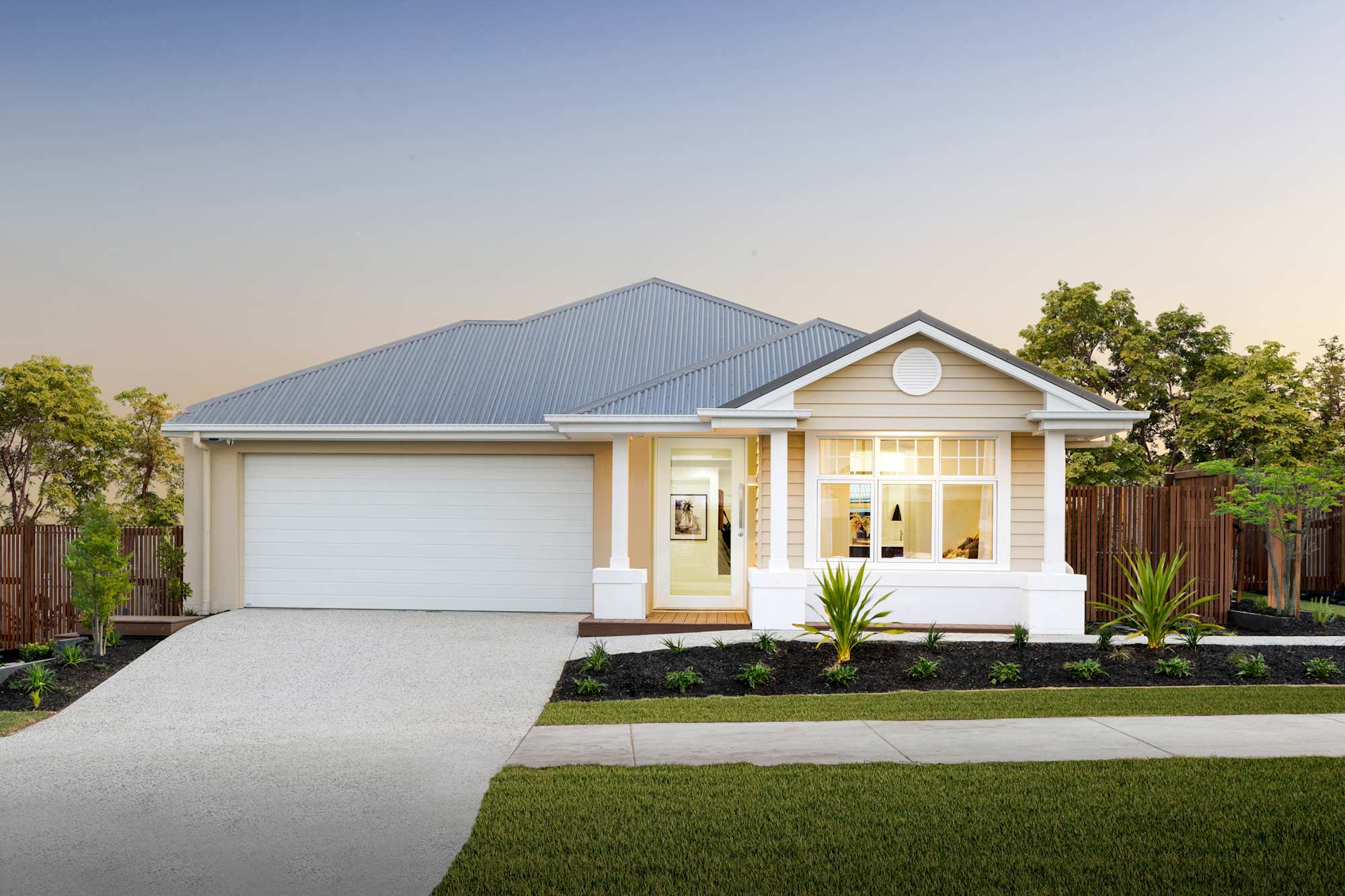 Meridian 24 house design with  Nantucket facade - Display