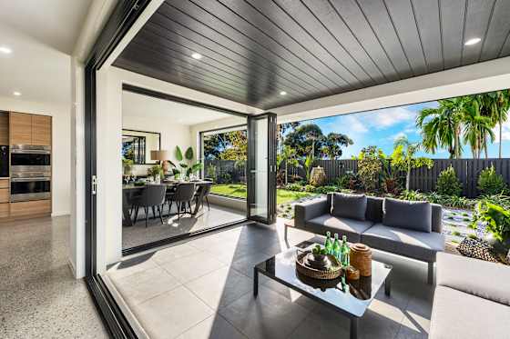 Aurora 40 home design outdoor living