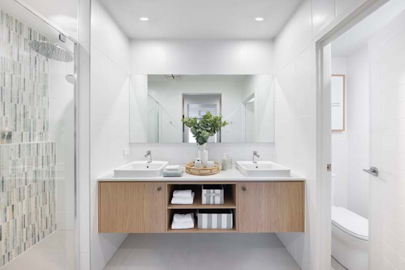Meridian 27 home design ensuite