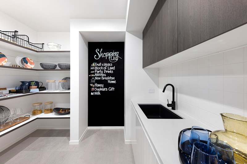 Preston 35 home design walk-in-pantry