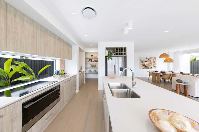 Grayson 33 home design kitchen