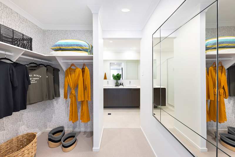 Flame 27 home design walk-in-robe