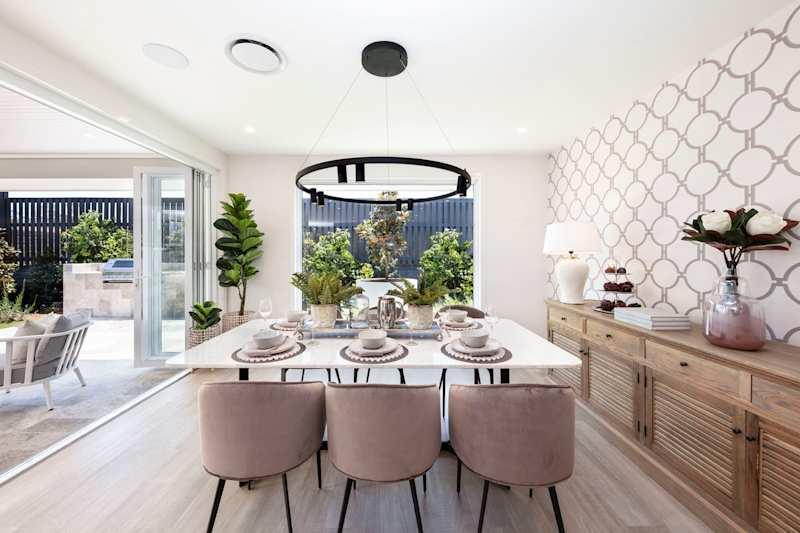 Huxton 35 house design dining room