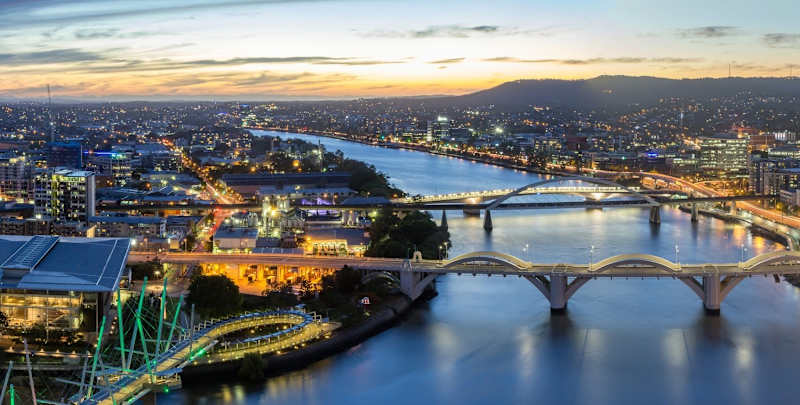 image upload c_limit,f_auto,w_800 v1756785455 blogs city-vs-suburb-where-should-i-live city-vs-suburb-where-should-i-live1