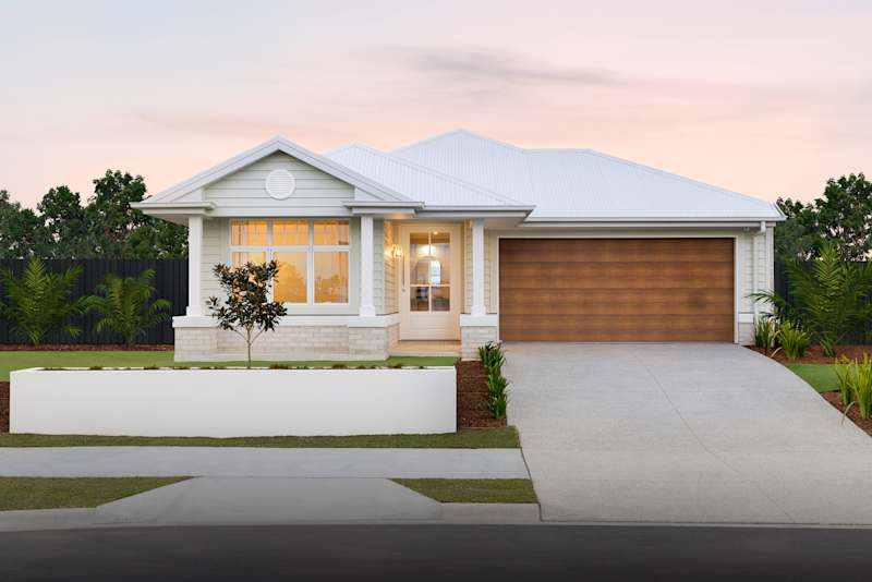 Melody 24 house design with Nantucket facade - display