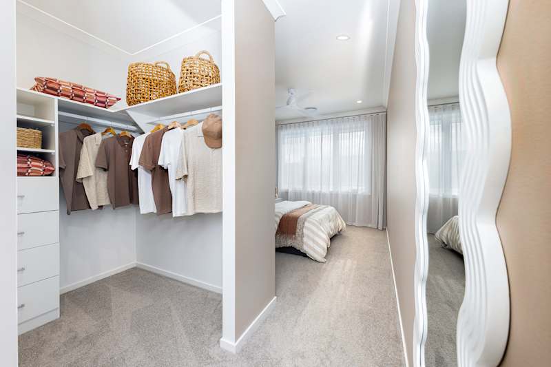 aria 42 walk in robe