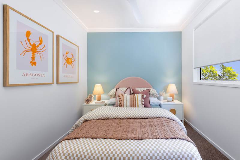 image upload c_limit,f_auto,w_800 v1783305919 home-designs clovelly displays clovelly-23-aura clovelly-23-home-design-aura-display-bedroom