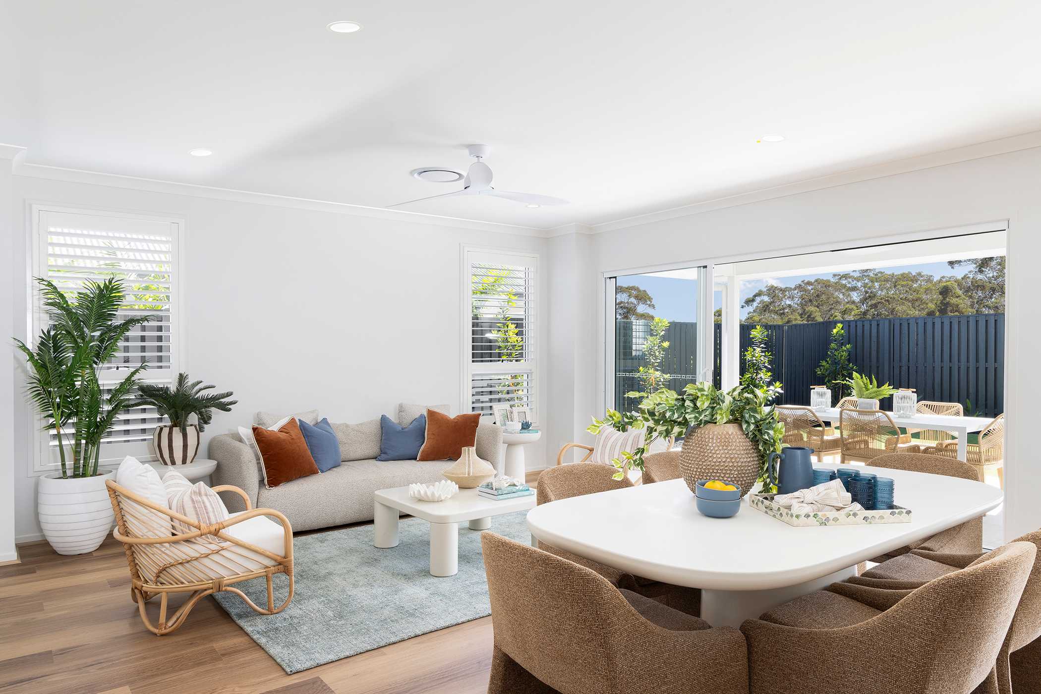 Vera 31 home design Dining / Living