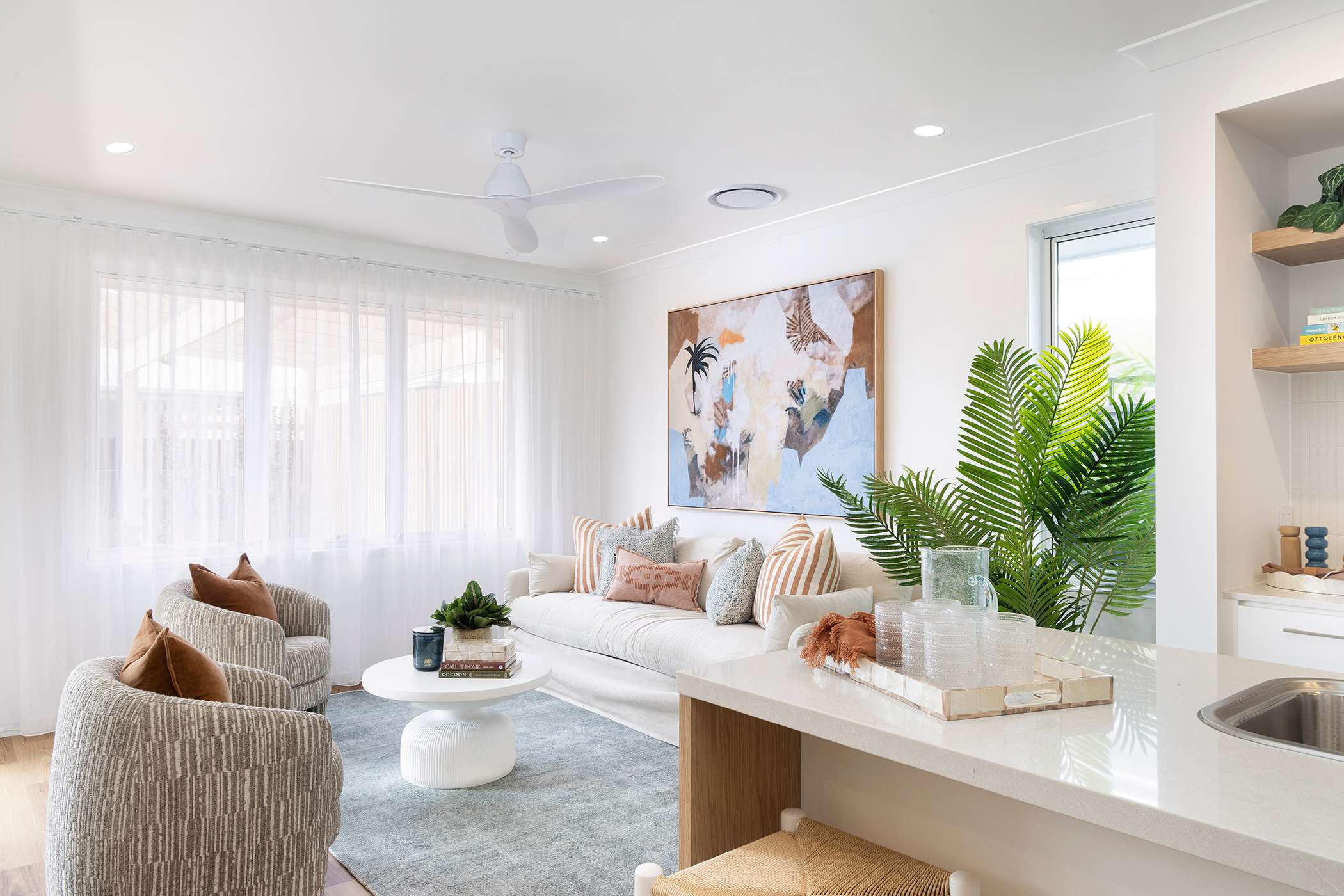 image upload c_limit,f_auto v1774417658 home-designs clovelly displays clovelly-23-aura clovelly-23-home-design-aura-display-living